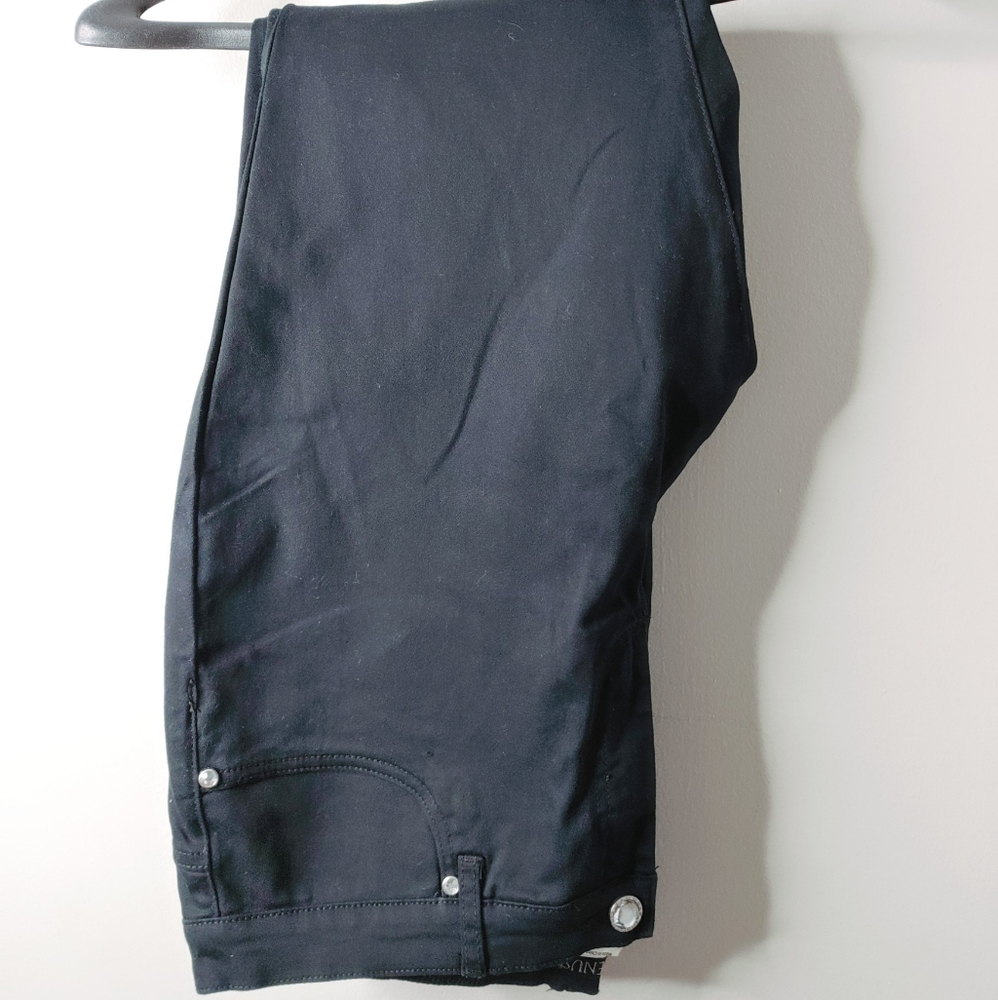 Black Jeans Bling Button
